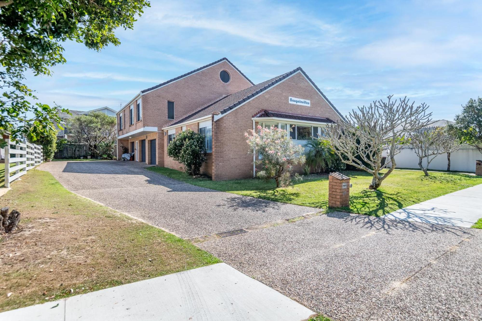 Sawtell Beachfront Villa - 2 Mins To Everything! Eksteriør bilde